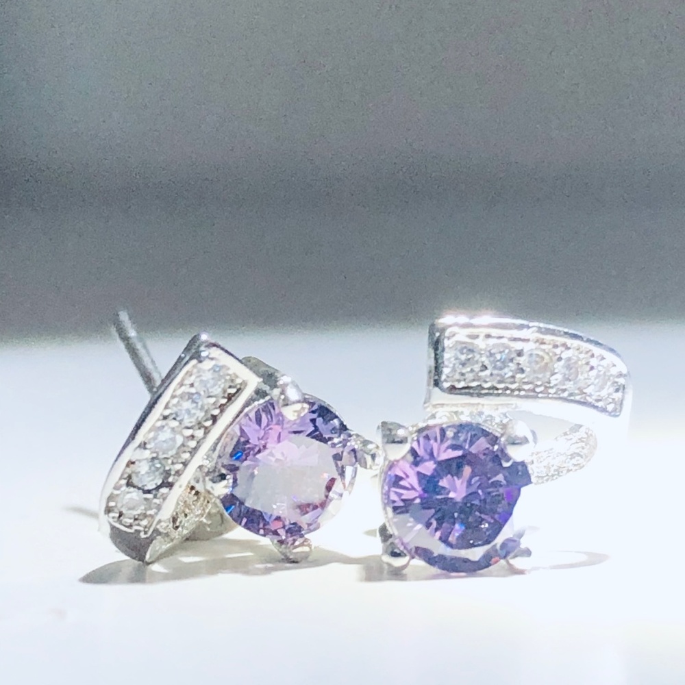 Sterling Silver earring with pink stone